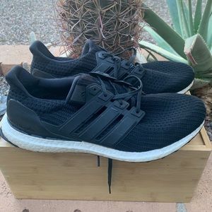 Men’s Adidas Ultraboost DNA Running Shoes sz 13